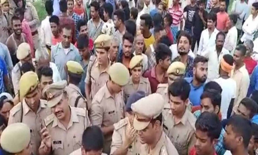 Bareilly कांवड़ियों पर पुलिस ने किया लाठी चार्ज एस एस पी का ट्रांसफर