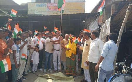 Unnao व्यापार मंडल ने चकलवंशी में स्वतंत्रता दिवस मनाया