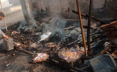 ऐसा क्या हुआ बक्सर सिद्धपीठ मंदिर के पास दुकानों में