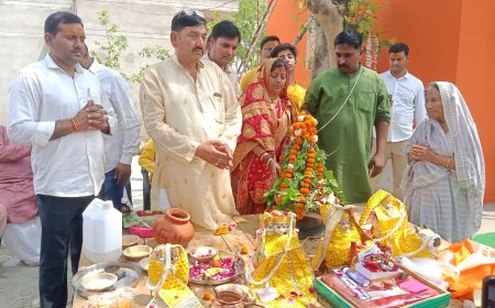 Unnao news माखी थाना बना आस्था का केंद्र