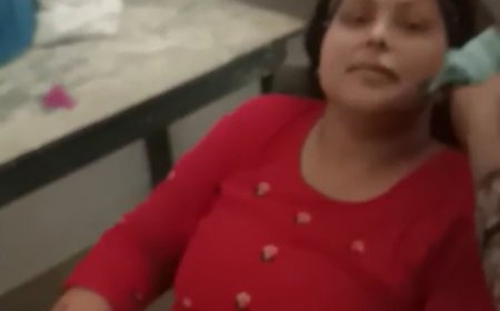 Unnao news महिला शिक्षकों में जमकर चले लात घूसे दांत से काटा छात्रों का भविष्य अंधकार में