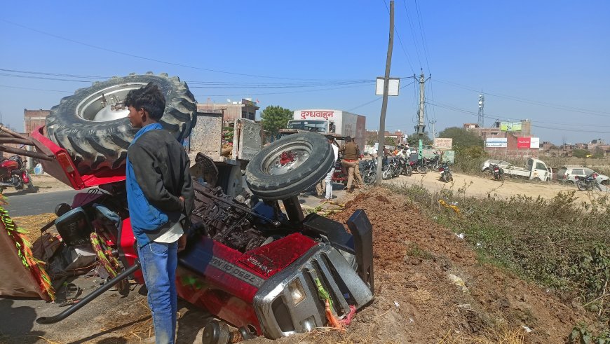 Unnao accident गंगा स्नान करने जा रहे श्रद्धालुओं का ट्रैक्टर पलटा