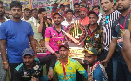 Cricket unnao आंट घुसौली क्रिकेट टूर्नामेंट की ट्राफी सरोसी ने अपने नाम की