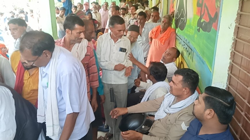 Unnao chakbandi सैकडों ग्रामीणों ने चकबंदी निरस्त करने की मांग की