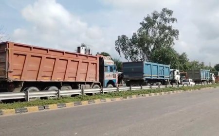 Unnao accident गंगा स्नानार्थी बाइक सवार दो युवकों की सड़क हादसे में मौत