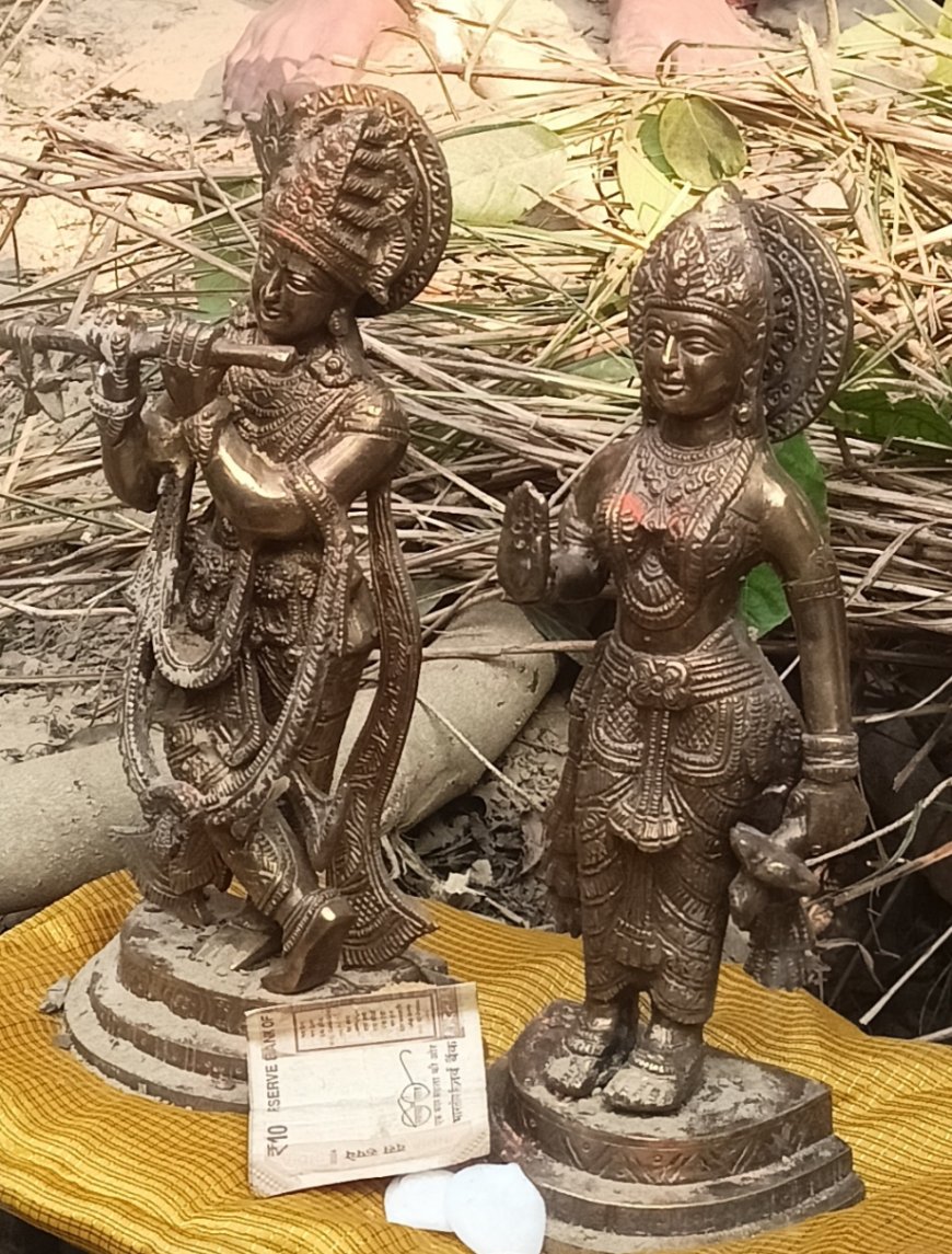 Unnao radha Krishna जमीन में राधा कृष्ण की मूर्तियां निकले से सनसनी