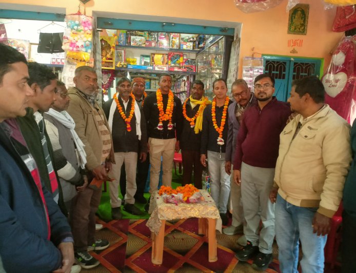 Unnao Lodhi रक्षा व प्रसाशनिक सेवाओं में चयनित युवकों का सम्मान समारोह