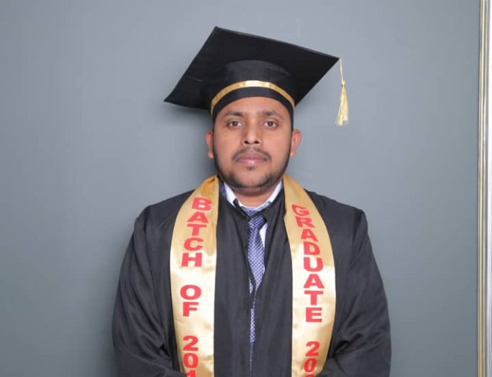 माता पिता गाँव जिले का नाम रौशन करने वाले रिज़वान अली ने एफ एम जी ई पास किया परिक्षा