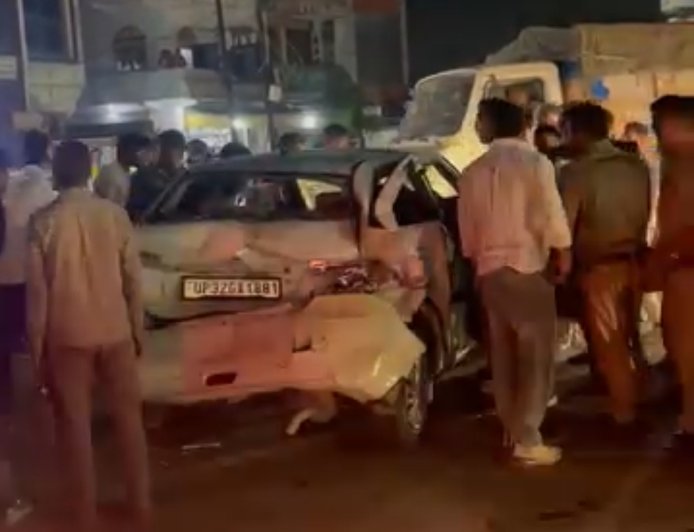 Unnao accident कार सवार युवक को डंपर ने कुचला मौत