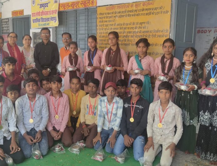 उच्च प्राथमिक विद्यालय सैदापुर में सम्पन्न हुआ विदाई समारोह