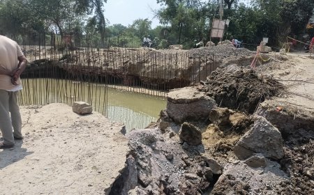 Unnao road वैकल्पिक रास्ता नहर के पानी से ढहा दो जिलों का आवागमन ढप